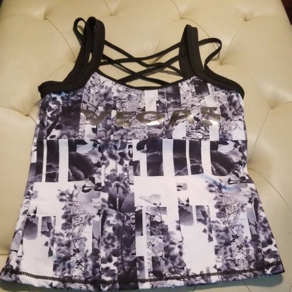 Vegas Tee with built in support sz Large - Picture 1 of 4